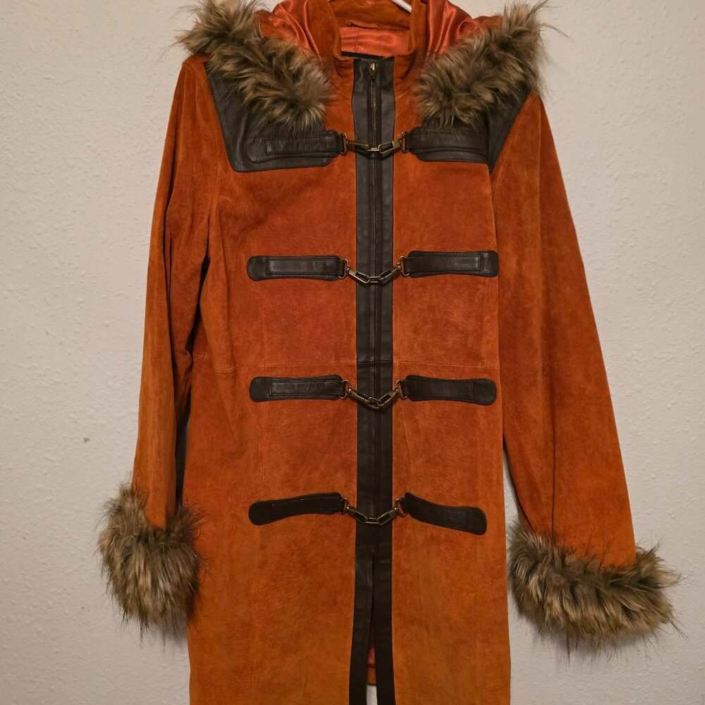 😍 Vintage Boho Burnt Orange Suede Leather w Fur Trim & Brass Hook Closures Coat